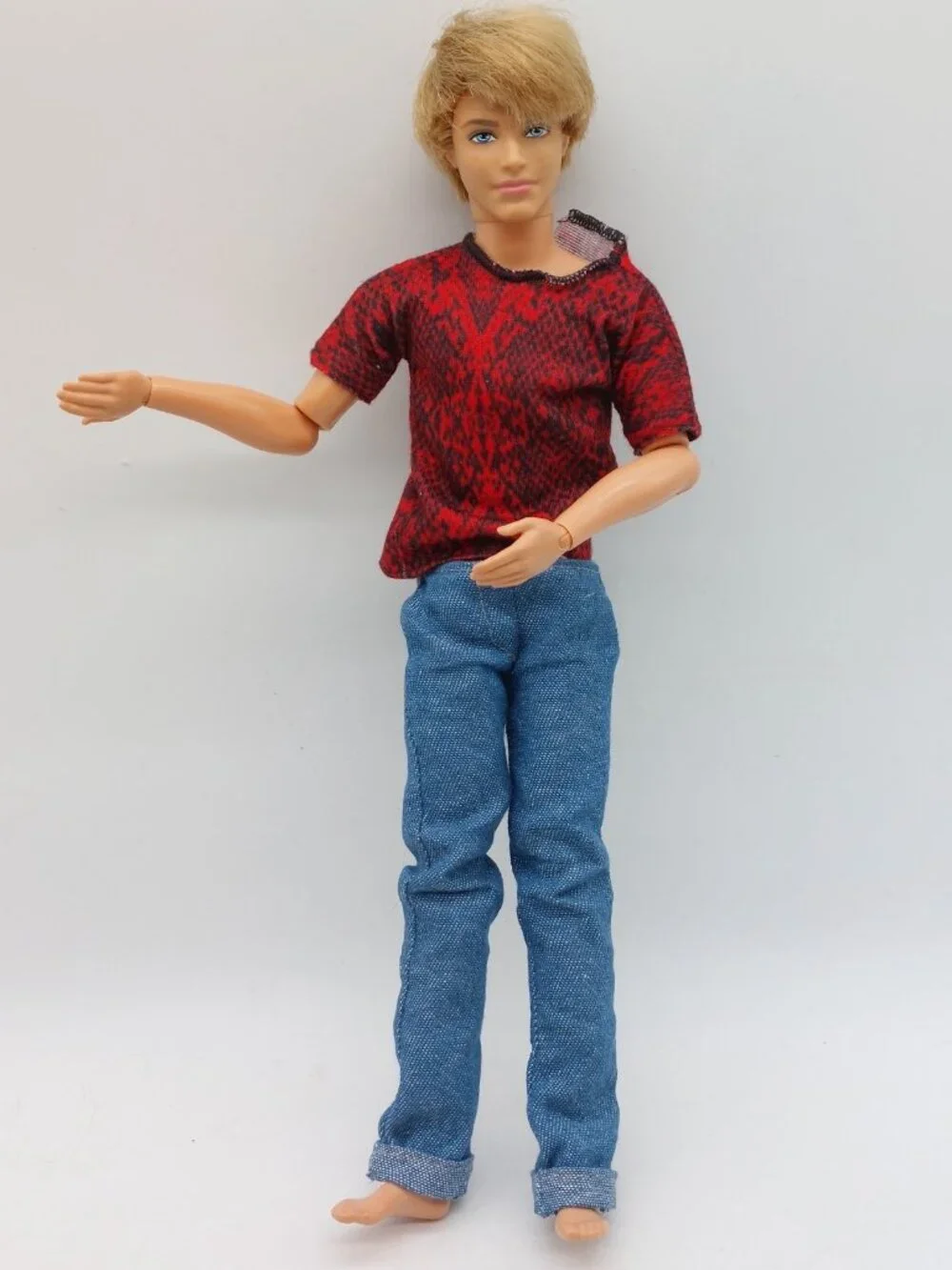 Barbie Fashionistas Hottie Ken Doll Blonde Root Hair Articulated Joint Rare 2009